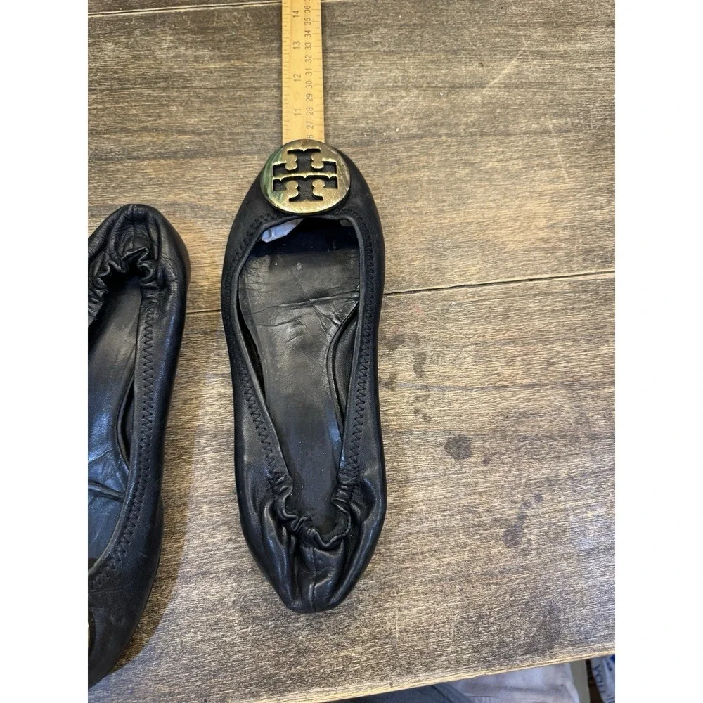 Authentic Tory Burch Claire Black Size 6.5 7 Ballet Flats Gold Logo Medallion